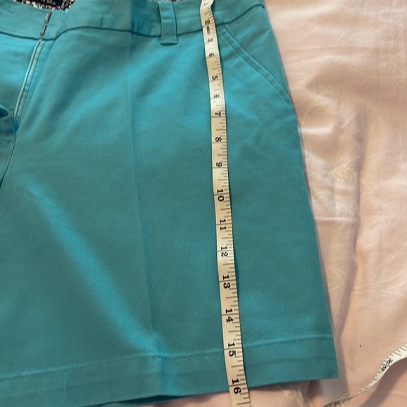 Shorts - Picture 3 of 5